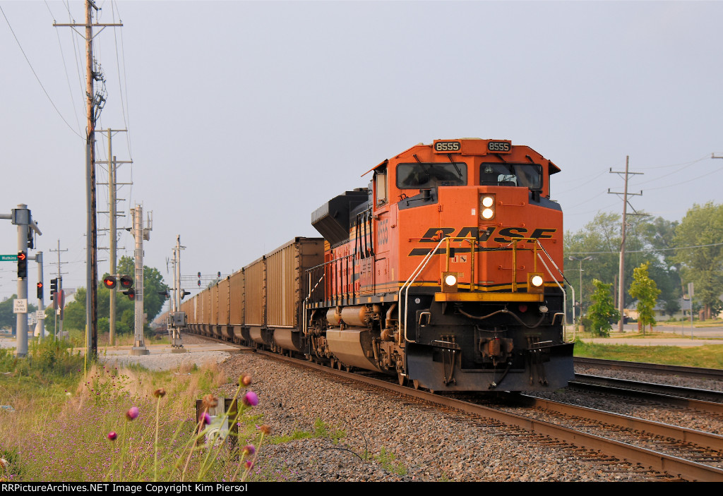 BNSF 8555